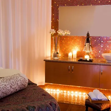 Constantinou Bros Pioneer Beach Hotel Paphos