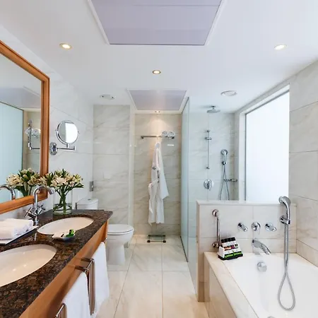 Hotell Constantinou Bros Pioneer Beach Hotel
