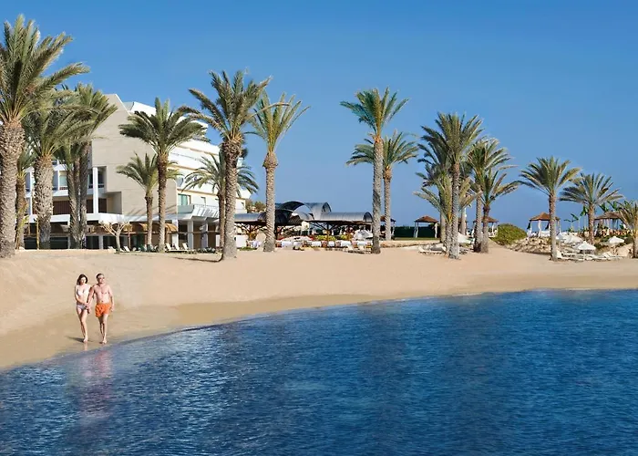 Constantinou Bros Pioneer Beach Hotel 4* Paphos