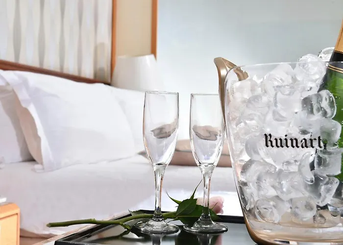 Hotel Constantinou Bros Pioneer Beach Hotel