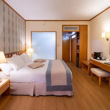 호텔 Constantinou Bros Pioneer Beach Hotel