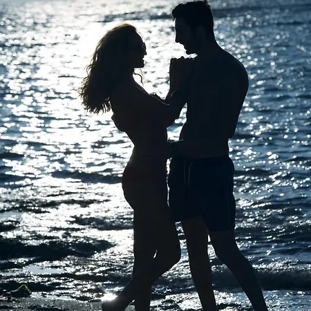 Constantinou Bros Pioneer Beach Hotel 4*