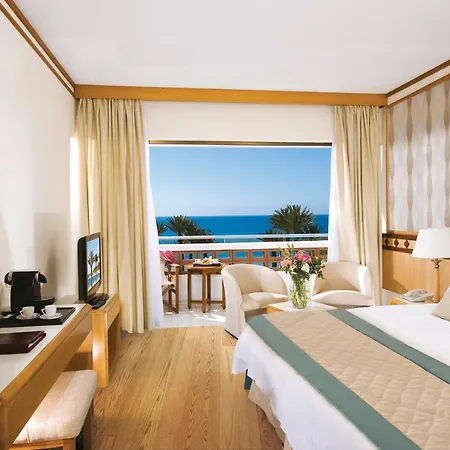 Constantinou Bros Pioneer Beach Hotel Paphos