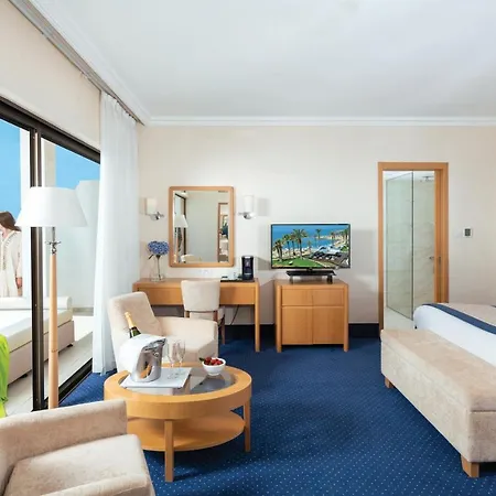 Constantinou Bros Pioneer Beach Hotel Hotel